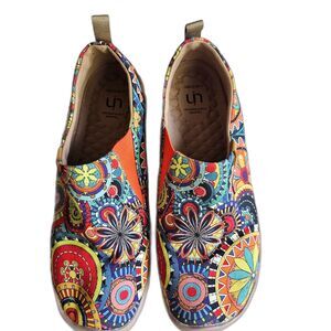 UIN Women's Multi-Color Floral Mandala Slip-On Sneakers